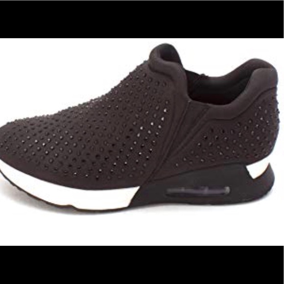 lupo slip on sneaker
